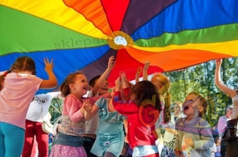 CHUSTA ANIMACYJNA TĘCZOWA AKSON 2,5M PROFESIONAL CHUSTA ANIMACYJNA TĘCZOWA AKSON 2,5M PROFESIONAL